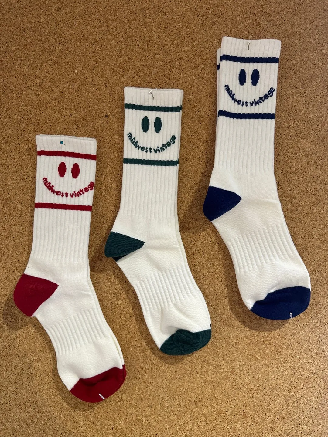 Midwest Vintage — Smiley Face Socks